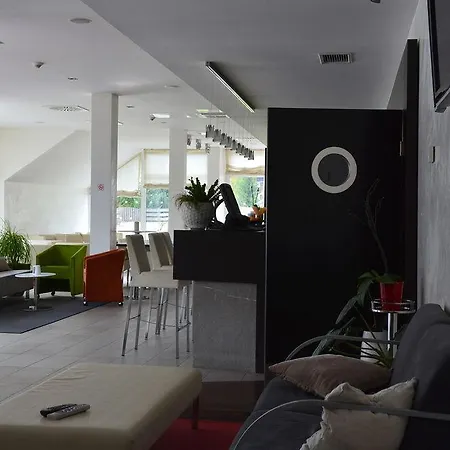 Apartmaji Klass Aparthotel